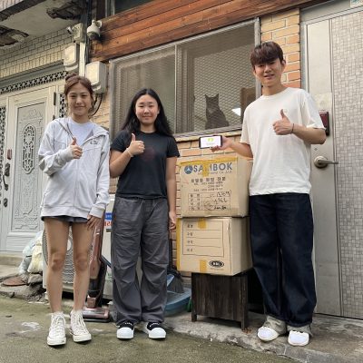 Photo with Nabiya Cat Shelter staff (on the right)